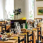 Hotel Minerva