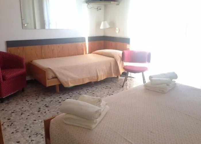 Minerva فندق بيترا ليغوري