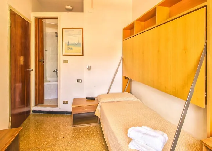 Minerva فندق بيترا ليغوري