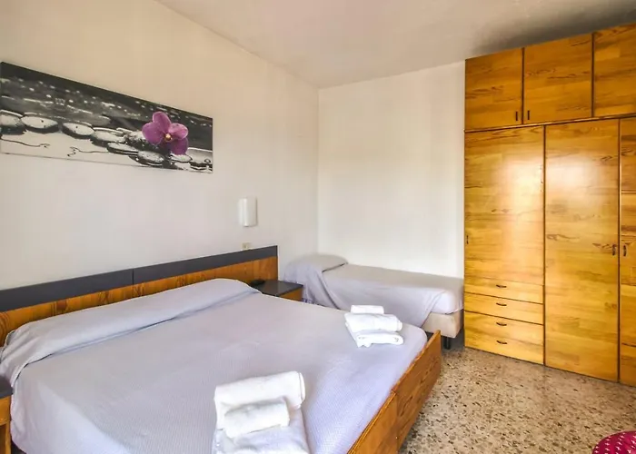 Minerva بيترا ليغوري